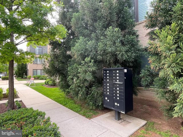 6680 EAMES WAY, Bethesda, MD 20817