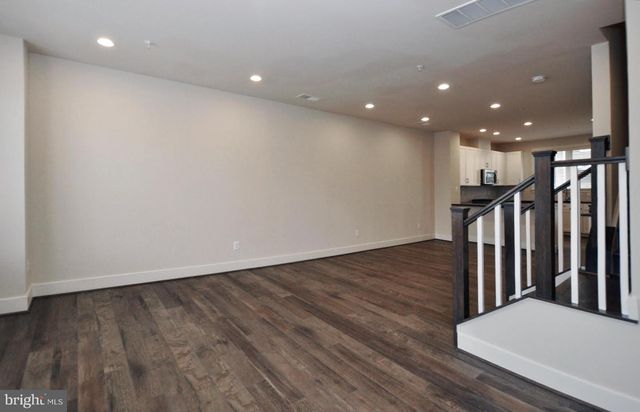 6680 EAMES WAY, Bethesda, MD 20817