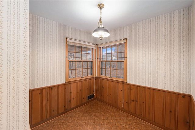 1200 W 86th Street, Kansas City, MO 64114