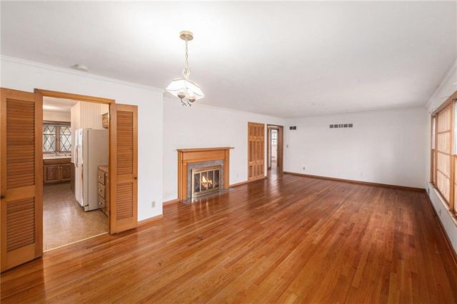 1200 W 86th Street, Kansas City, MO 64114