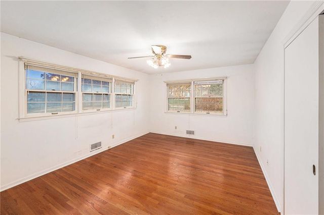 1200 W 86th Street, Kansas City, MO 64114