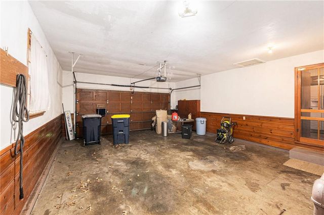 1200 W 86th Street, Kansas City, MO 64114