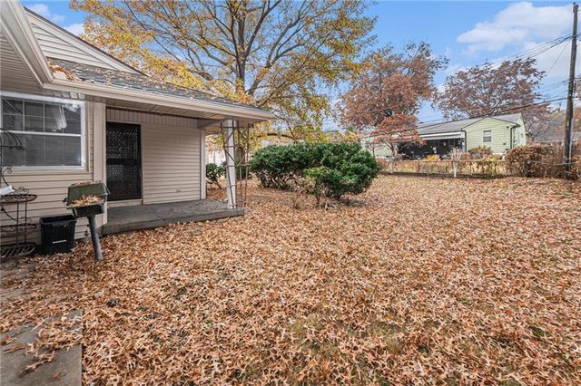 1200 W 86th Street, Kansas City, MO 64114