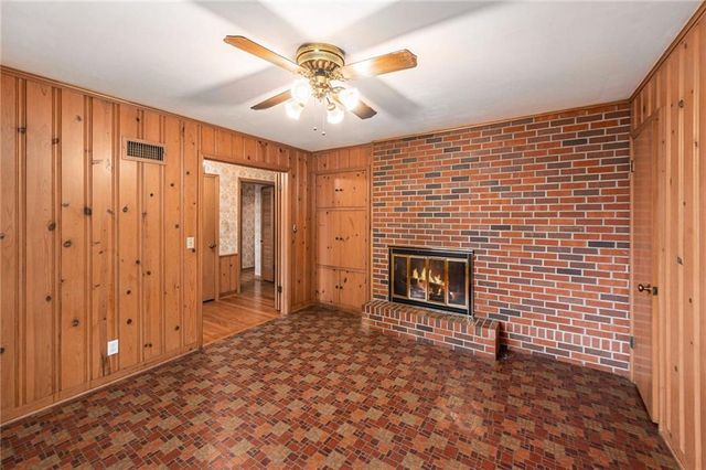 1200 W 86th Street, Kansas City, MO 64114