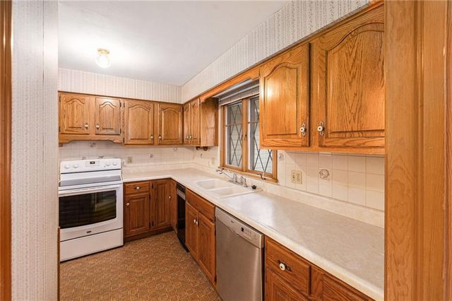 1200 W 86th Street, Kansas City, MO 64114