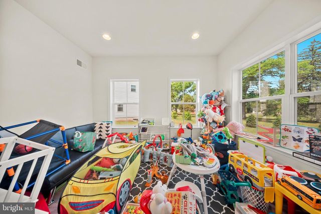 15 PATRICIA DR, Trappe, PA 19426