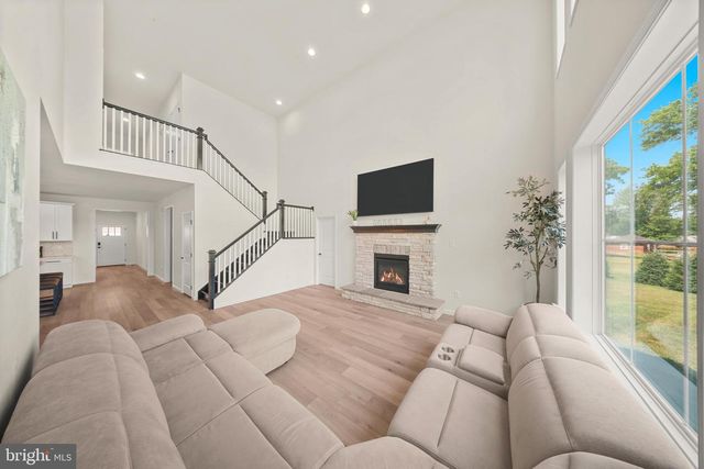 15 PATRICIA DR, Trappe, PA 19426