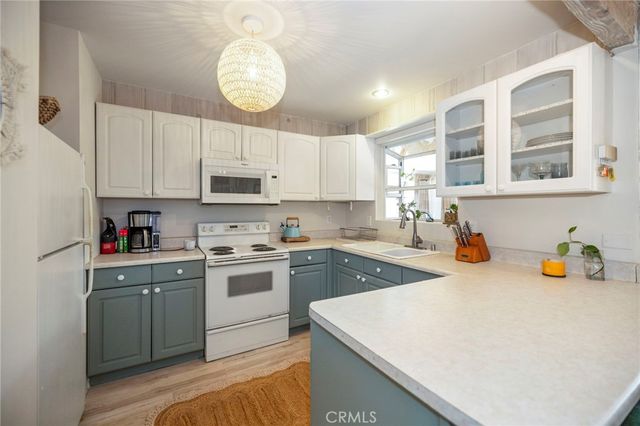 2576 Green Hills, Vista, CA 92084