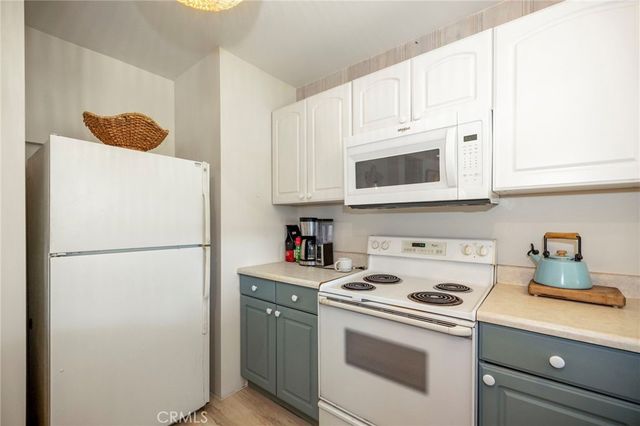 2576 Green Hills, Vista, CA 92084