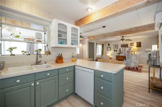 2576 Green Hills, Vista, CA 92084