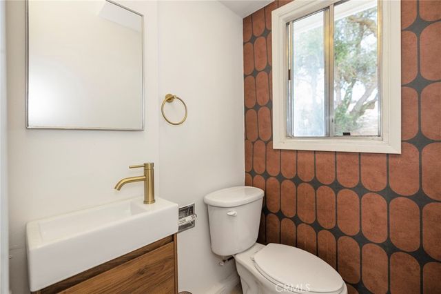 2576 Green Hills, Vista, CA 92084