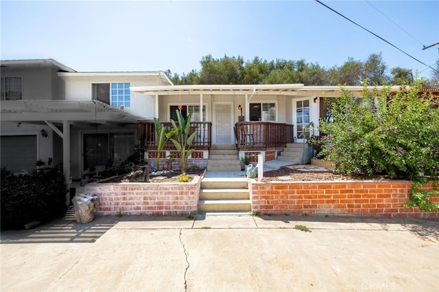 2576 Green Hills, Vista, CA 92084
