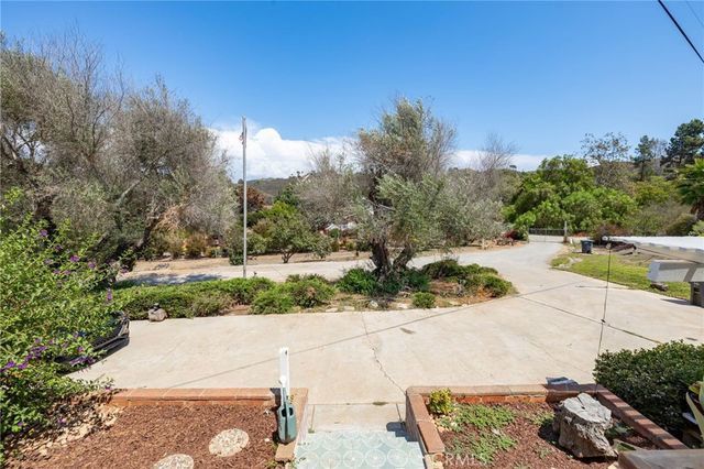 2576 Green Hills, Vista, CA 92084