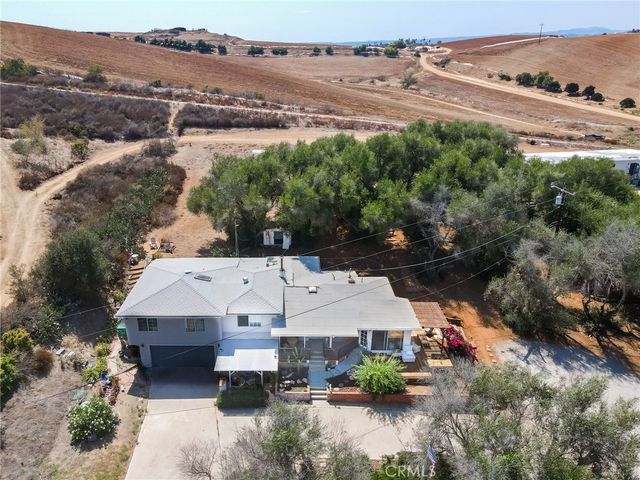 2576 Green Hills, Vista, CA 92084