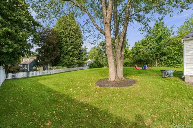 3 Kinderhook Drive, Poughkeepsie, NY 12603