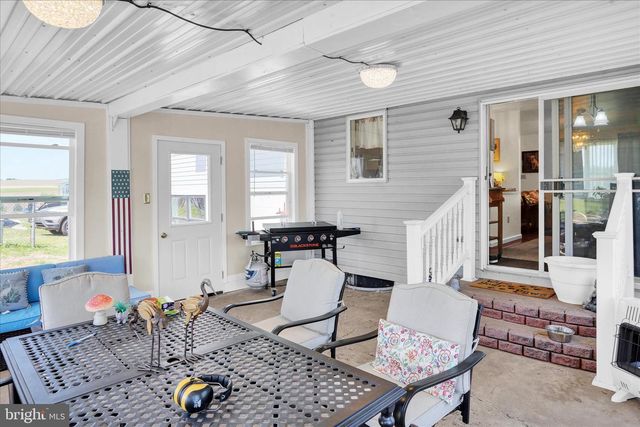 108 HOLLOW RD, Ringtown, PA 17967