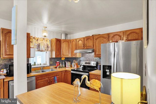 108 HOLLOW RD, Ringtown, PA 17967