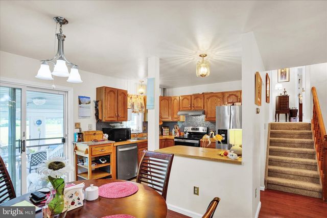 108 HOLLOW RD, Ringtown, PA 17967
