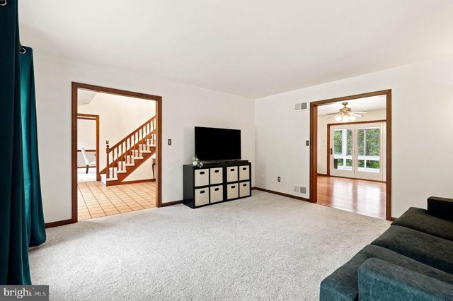 226 DOGWOOD DR, Elizabethtown, PA 17022