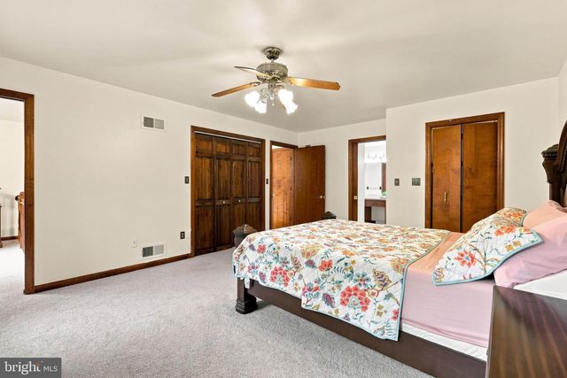 226 DOGWOOD DR, Elizabethtown, PA 17022
