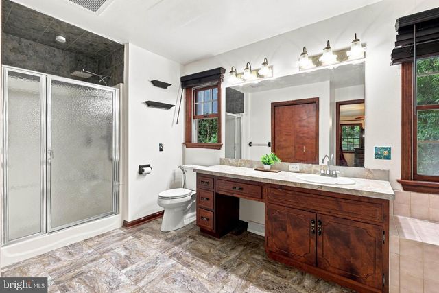 226 DOGWOOD DR, Elizabethtown, PA 17022