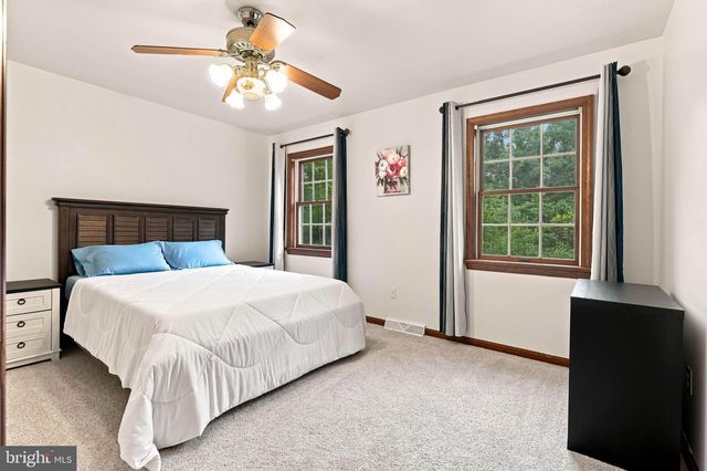 226 DOGWOOD DR, Elizabethtown, PA 17022