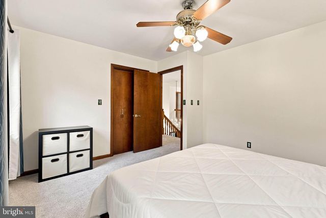 226 DOGWOOD DR, Elizabethtown, PA 17022