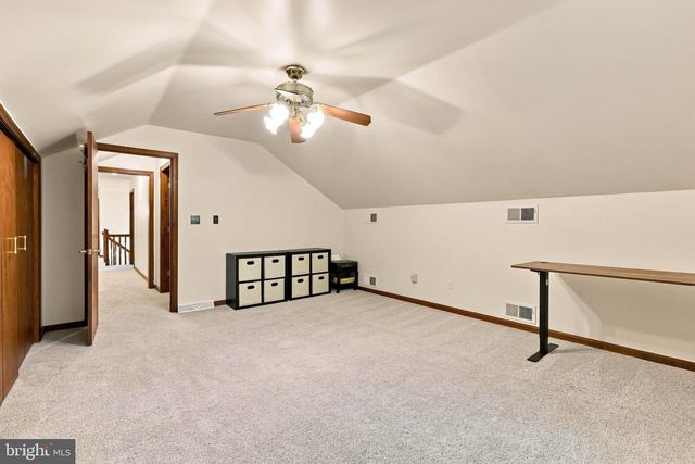 226 DOGWOOD DR, Elizabethtown, PA 17022