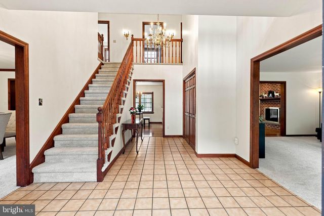 226 DOGWOOD DR, Elizabethtown, PA 17022
