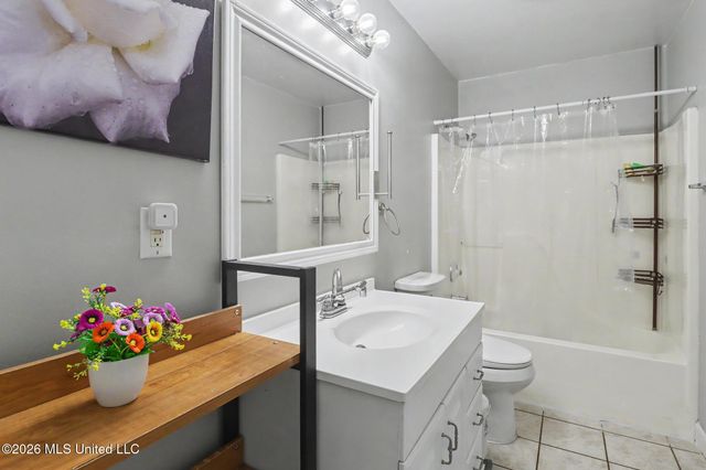 492 Royal Oak Drive, Pass Christian, MS 39571