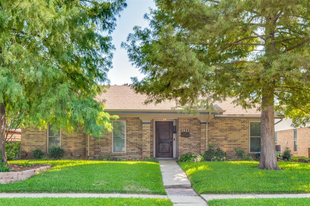 2922 Hazelwood Drive, Garland, TX 75044