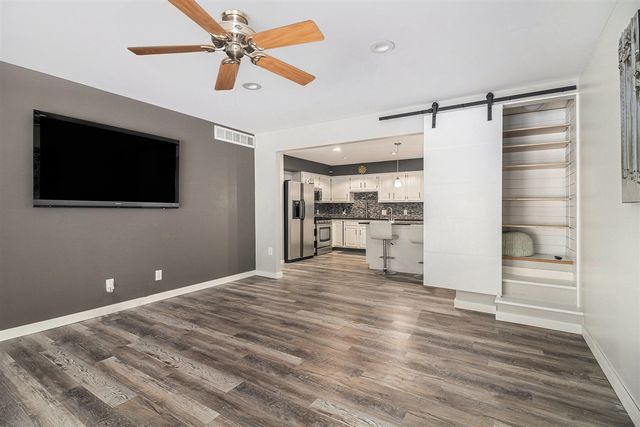 5776 Leisure S Drive, Grand Rapids, MI 49548