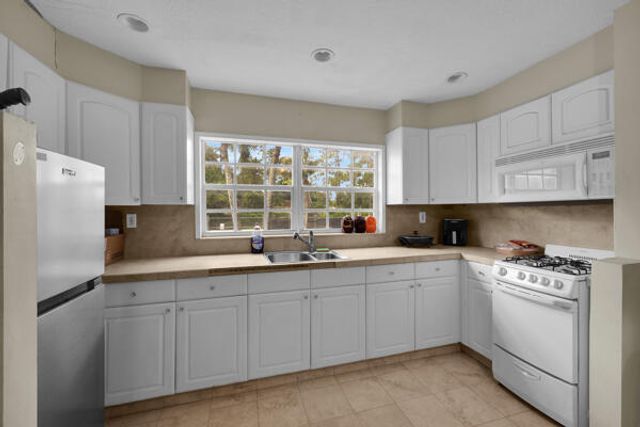 15921 80TH Lane N, Loxahatchee, FL 33470