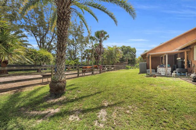 15921 80TH Lane N, Loxahatchee, FL 33470