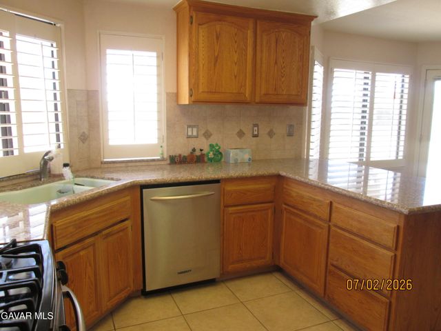 4745 Grandview Drive, Palmdale, CA 93551