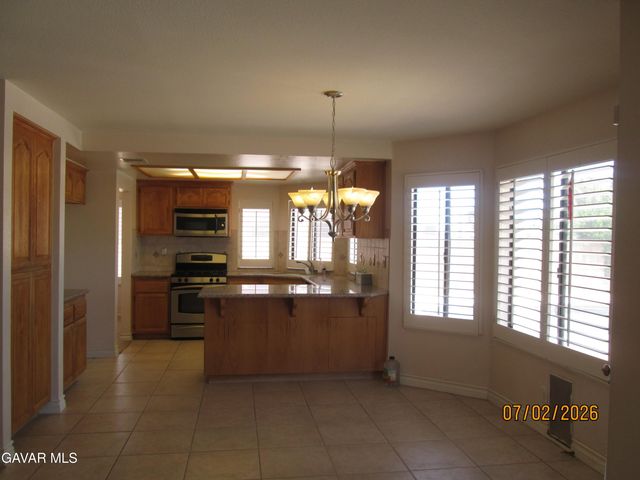 4745 Grandview Drive, Palmdale, CA 93551