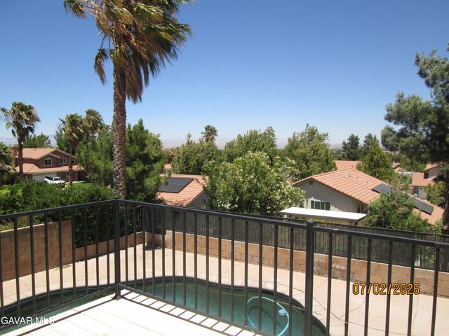 4745 Grandview Drive, Palmdale, CA 93551