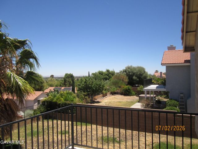 4745 Grandview Drive, Palmdale, CA 93551