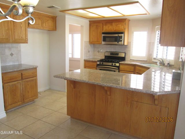 4745 Grandview Drive, Palmdale, CA 93551