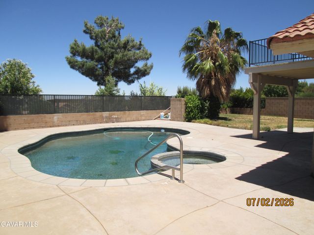 4745 Grandview Drive, Palmdale, CA 93551