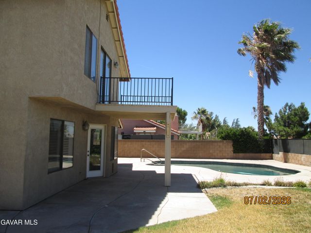 4745 Grandview Drive, Palmdale, CA 93551
