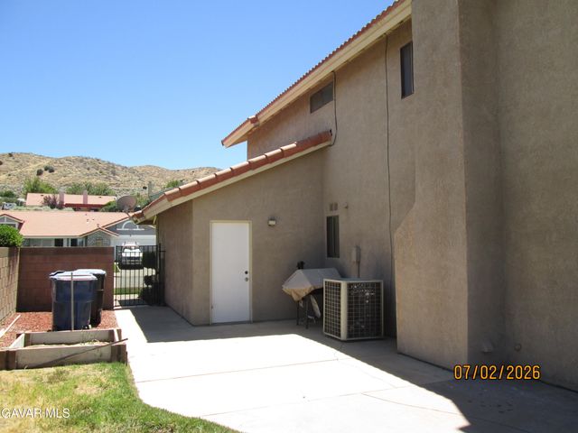 4745 Grandview Drive, Palmdale, CA 93551