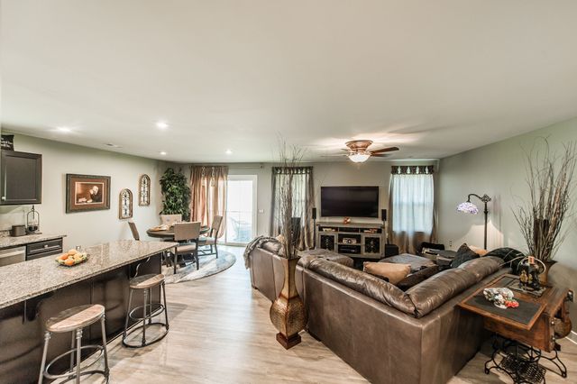 194 Carothers Way, White House, TN 37188