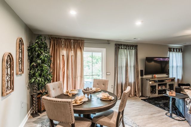 194 Carothers Way, White House, TN 37188