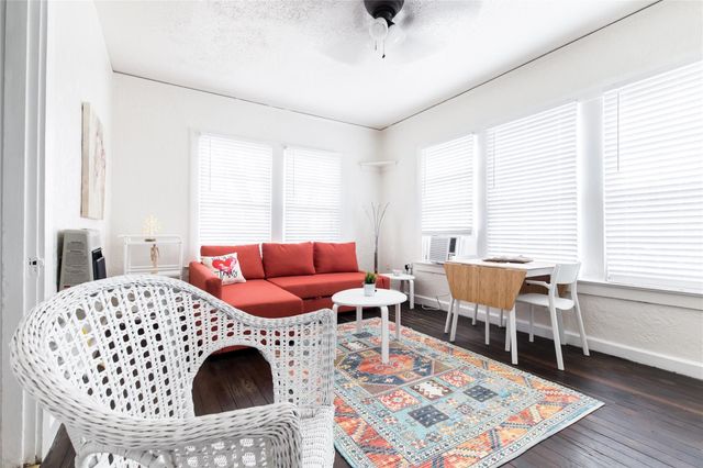 324 W Canty Street 3, Dallas, TX 75208