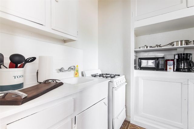 324 W Canty Street 3, Dallas, TX 75208