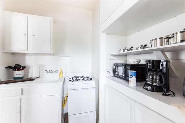 324 W Canty Street 3, Dallas, TX 75208