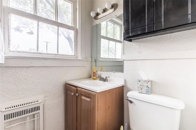324 W Canty Street 3, Dallas, TX 75208