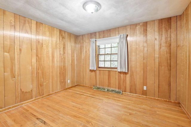 6006 Greentree Road, Madison, WI 53711