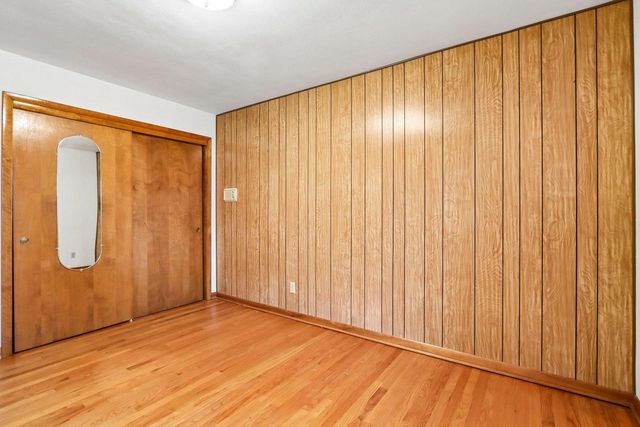 6006 Greentree Road, Madison, WI 53711